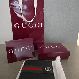 Authentic Mens Gucci wallet black